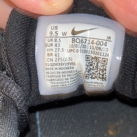 Nike Black Athletic Sneakers - Picture 9 of 9